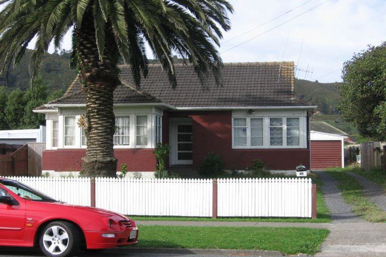 Photo of property in 46 Churton Crescent, Taita, Lower Hutt, 5011