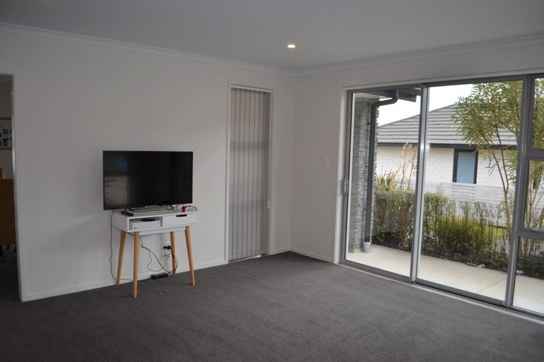 Photo of property in 35 Rochfort Crescent, Pyes Pa, Tauranga, 3112
