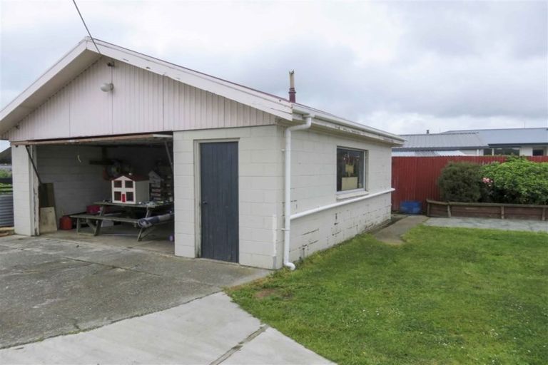 Photo of property in 6 Paisley Street, Kew, Invercargill, 9812