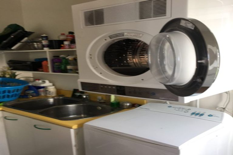 Photo of property in 133 Eden Street, Island Bay, Wellington, 6023