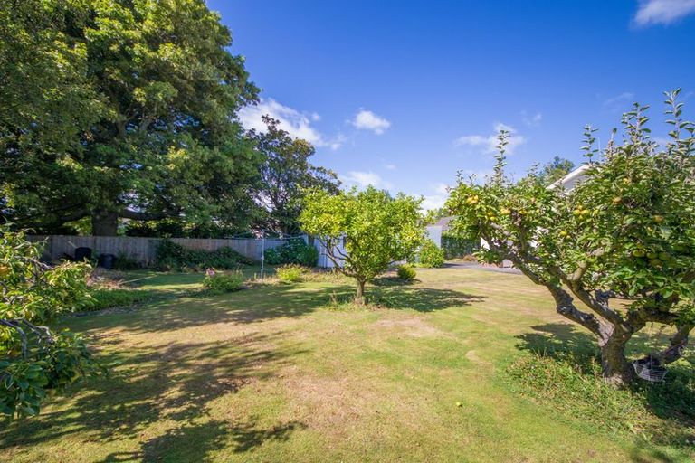 Photo of property in 27 Langston Avenue, Palmerston North, 4414