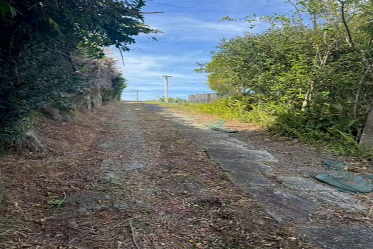 Photo of property in 28 Sunnyfield Crescent, Glenfield, Auckland, 0629