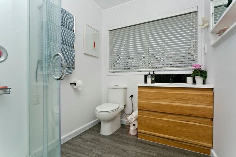 Photo of property in 1/2 Hume Drive, Hillcrest, Auckland, 0627