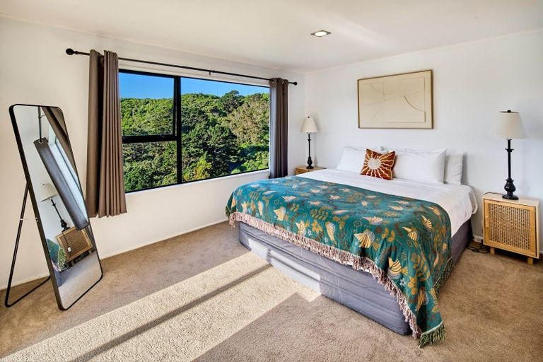 Photo of property in 20 Bay Lair Grove, Island Bay, Wellington, 6023