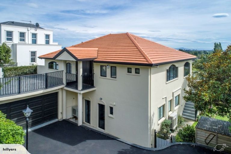 Photo of property in 39 Overdale Drive, Cashmere, Christchurch, 8022