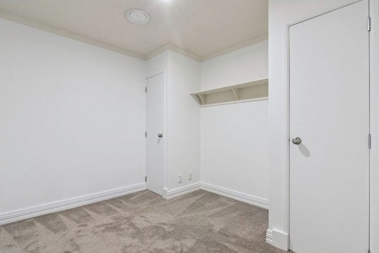 Photo of property in 2c/7-11 Bute Road, Browns Bay, Auckland, 0630