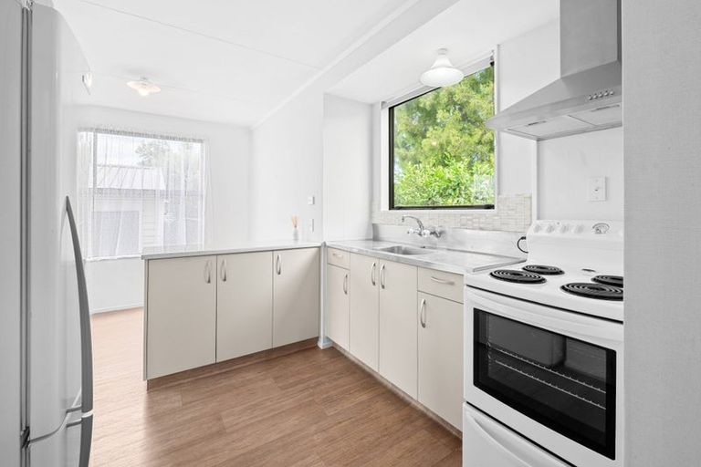 Photo of property in 4 Windleborn Lane, Melville, Hamilton, 3206