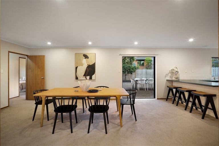 Photo of property in 3 Bryn Mawr Place, Albany, Auckland, 0632