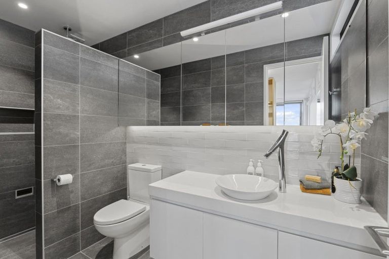 Photo of property in 6 Swanton Drive, Huntsbury, Christchurch, 8022