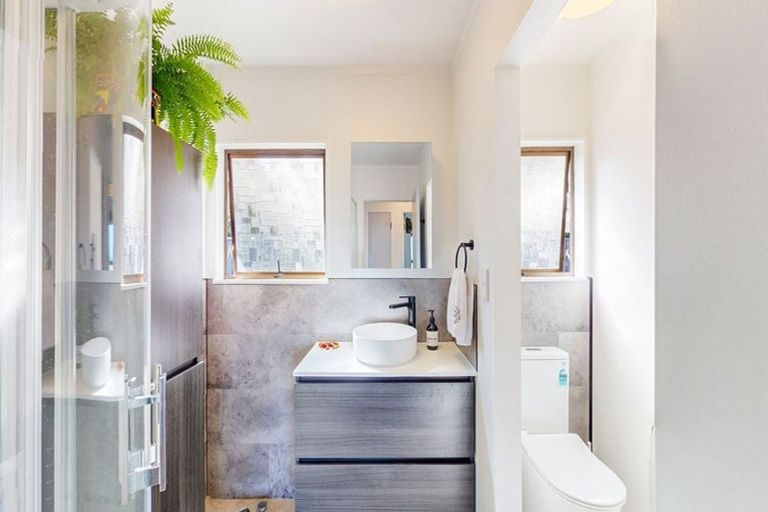 Photo of property in 1/148 Winara Avenue, Waikanae, 5036