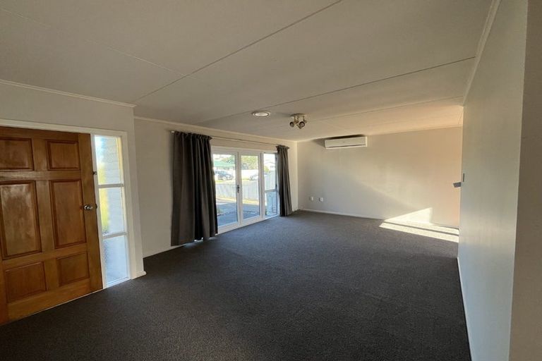 Photo of property in 4 Kauri Street, Taradale, Napier, 4112