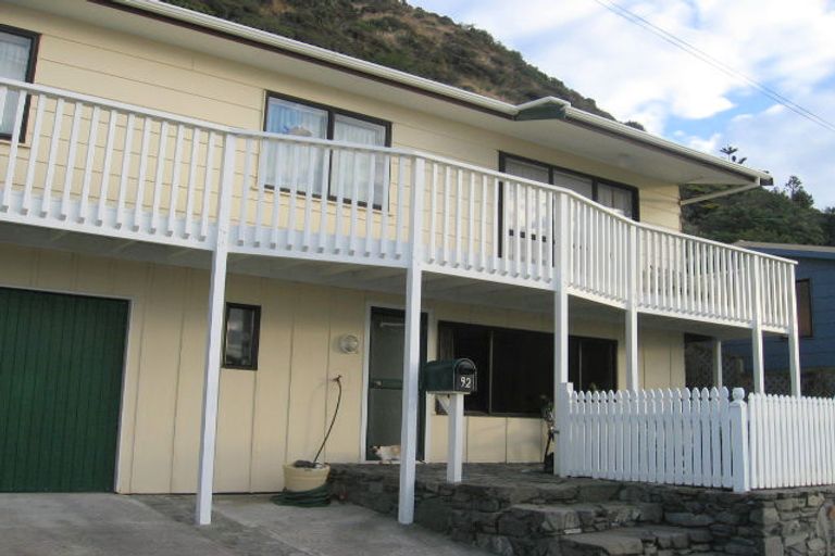 Photo of property in 92 Owhiro Bay Parade, Owhiro Bay, Wellington, 6023