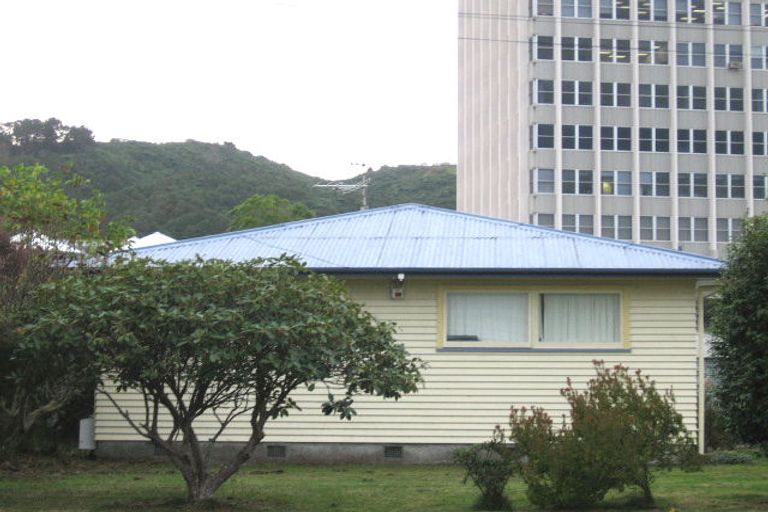 Photo of property in 203 Taita Drive, Avalon, Lower Hutt, 5011