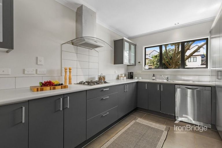 Photo of property in 97 Fields Parade, Oteha, Auckland, 0632