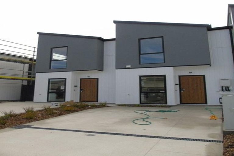 Photo of property in 35 Doug Jensen Street, Wallaceville, Upper Hutt, 5018