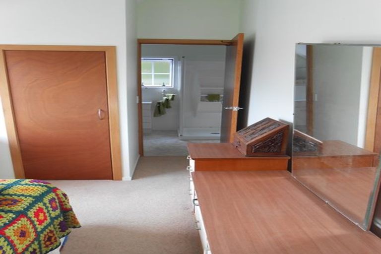 Photo of property in 120 Tirohanga Drive, Whangamata, 3620