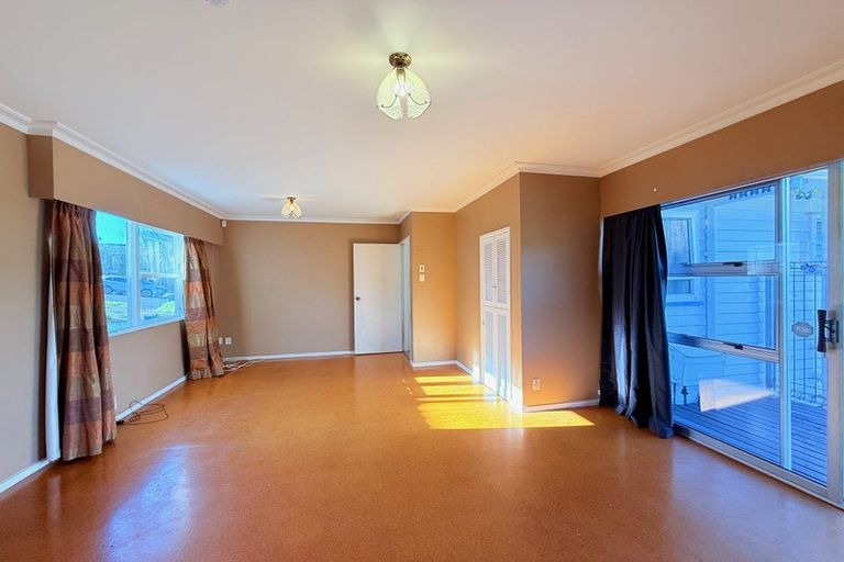 Photo of property in 36 Riverhills Avenue, Pakuranga Heights, Auckland, 2010