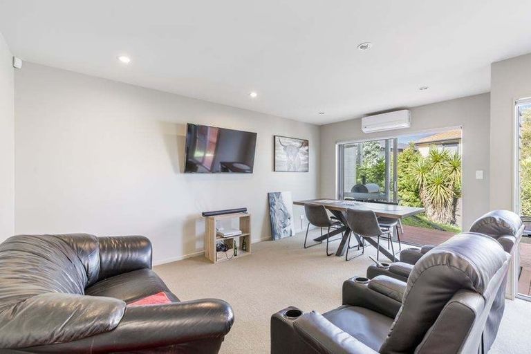 Photo of property in 55a Nautilus Drive, Gulf Harbour, Whangaparaoa, 0930