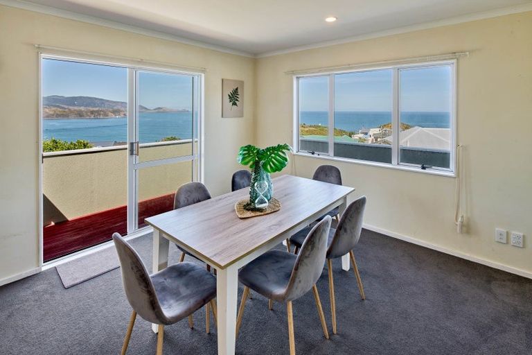 Photo of property in 25 Bowes Crescent, Strathmore Park, Wellington, 6022