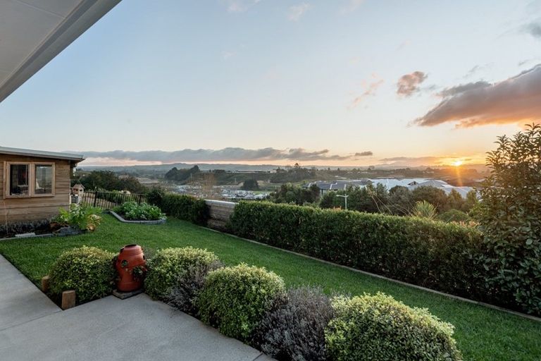 Photo of property in 27 Robley Road, Pyes Pa, Tauranga, 3112