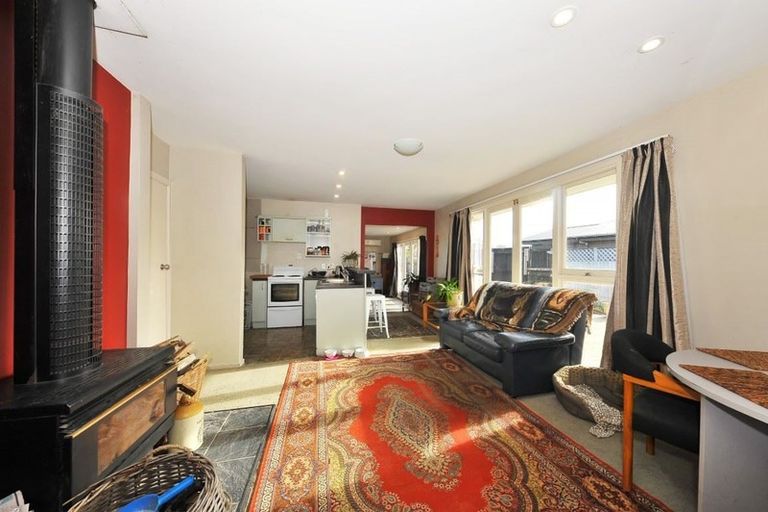 Photo of property in 12 Glenrowan Avenue, Avondale, Christchurch, 8061