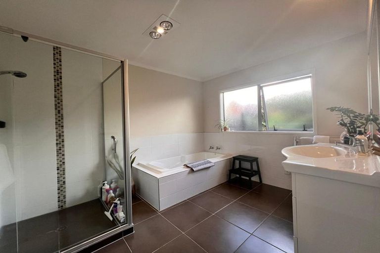 Photo of property in 4 Aufidius Place, Pukekohe, 2120