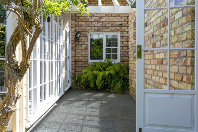 Photo of property in 70 Shepherd Road, Waipahihi, Taupo, 3330