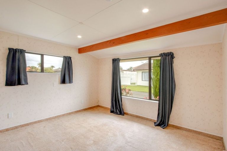 Photo of property in 1/11 Nuffield Avenue, Marewa, Napier, 4110