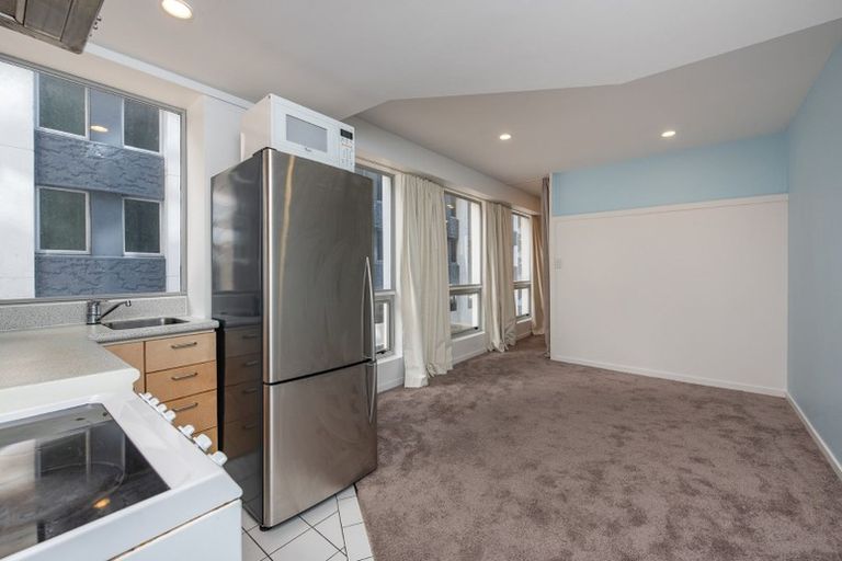 Photo of property in Terrace Heights Apartments, 2c/163 The Terrace, Wellington Central, Wellington, 6011