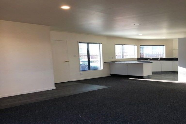 Photo of property in 2/112 Poulson Street, Addington, Christchurch, 8024