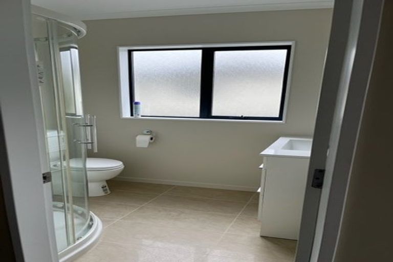 Photo of property in 6 Moston Grove, Churton Park, Wellington, 6037