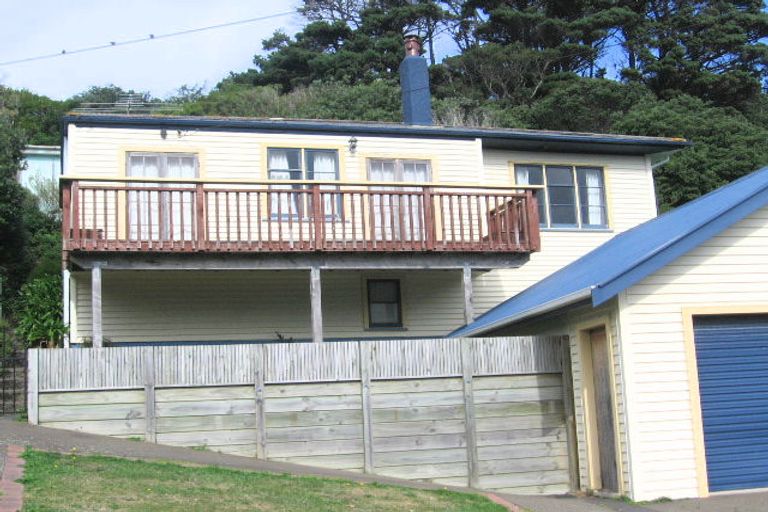 Photo of property in 74 Sidlaw Street, Strathmore Park, Wellington, 6022