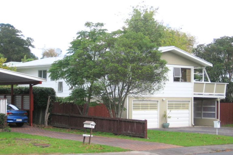Photo of property in 12 Dellwood Avenue, Henderson, Auckland, 0612