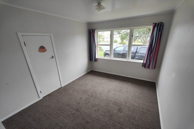 Photo of property in 5 Dalesford Street, Silverdale, Hamilton, 3216