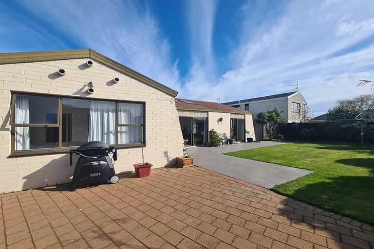 Photo of property in 15 Applewood Place, Casebrook, Christchurch, 8051