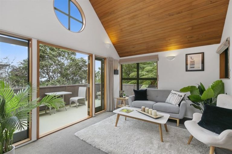 Photo of property in 31c Patanga Crescent, Thorndon, Wellington, 6011