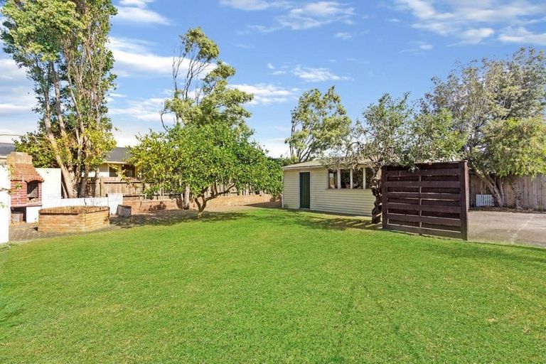 Photo of property in 130 Rowandale Avenue, Manurewa, Auckland, 2102