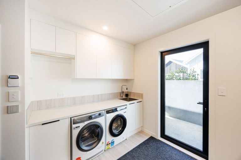 Photo of property in 58 Kanuka Drive, Hokowhitu, Palmerston North, 4410