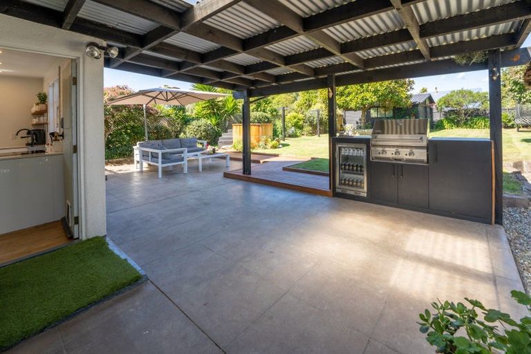 Photo of property in 10 Somerville Lane, Brightwater, 7022