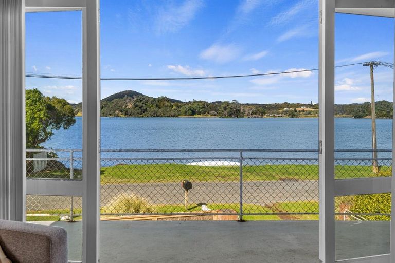 Photo of property in 4 Papaka Road, Ngunguru, Whangarei, 0173