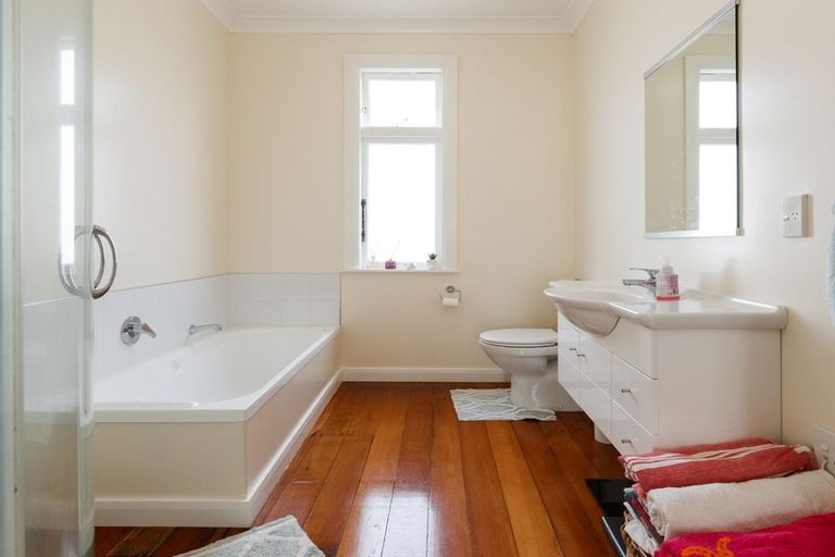 Photo of property in 51 Dahlia Street, Palmerston North, 4410