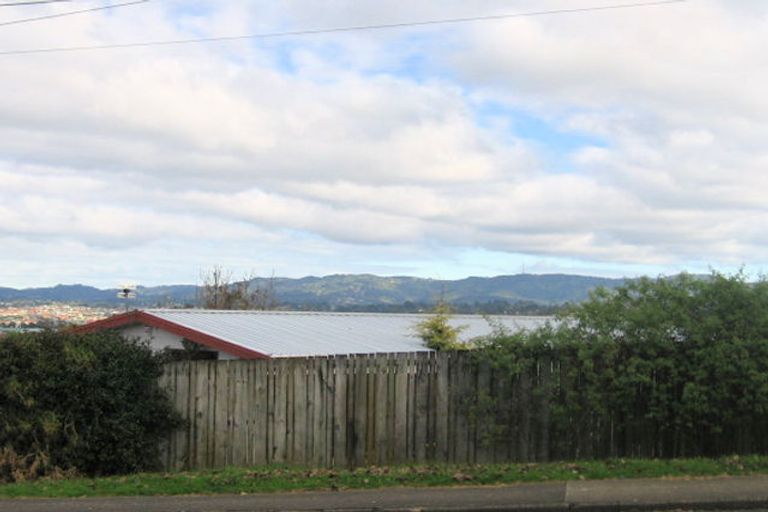 Photo of property in 94 Waimumu Road, Massey, Auckland, 0614