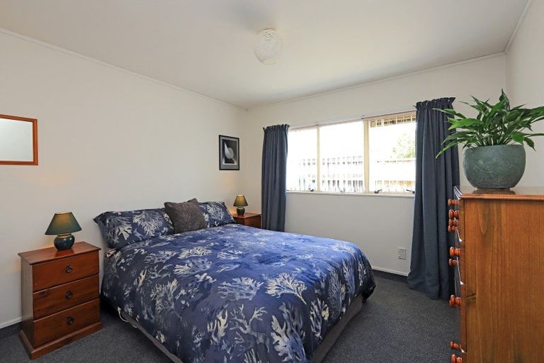 Photo of property in 121 Auckland Road, Greenmeadows, Napier, 4112