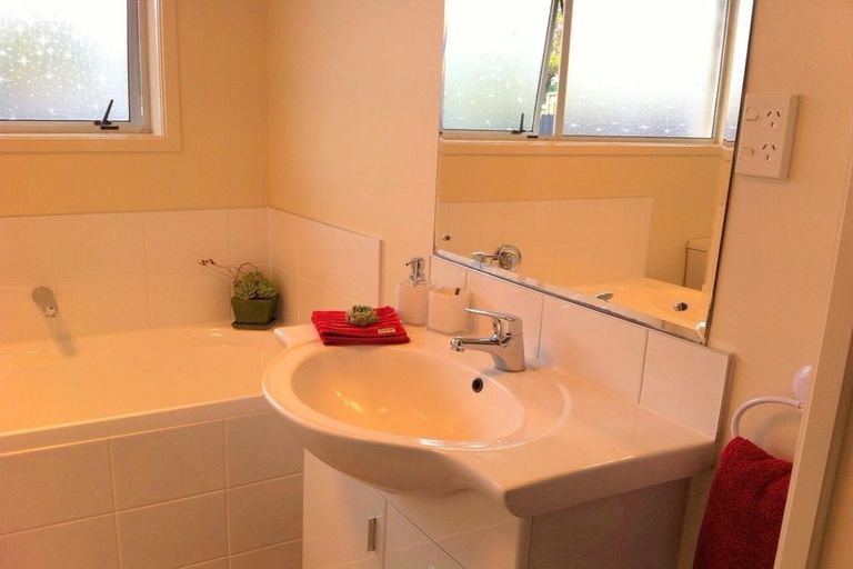 Photo of property in 7/58 Spring Street, Onehunga, Auckland, 1061