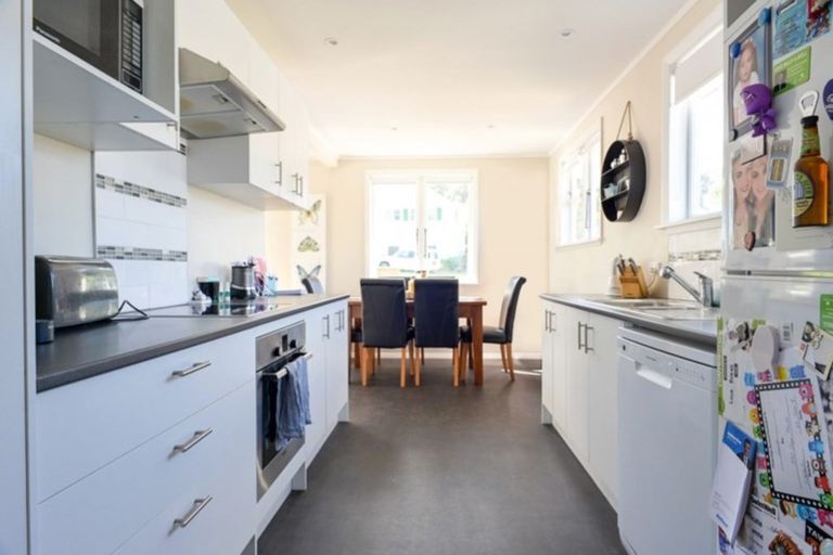 Photo of property in 9 Greer Crescent, Tawa, Wellington, 5028