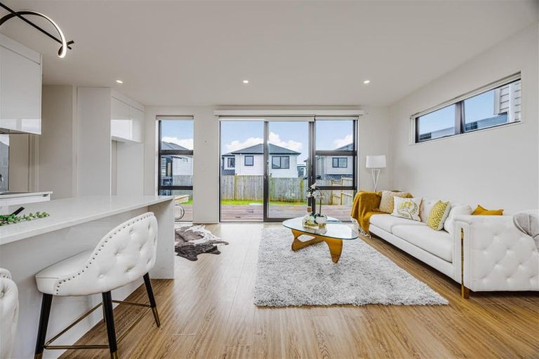 Photo of property in 13 Paripari Street, Flat Bush, Auckland, 2019