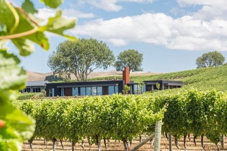 Photo of property in 25 Side Road, Haumoana, 4180