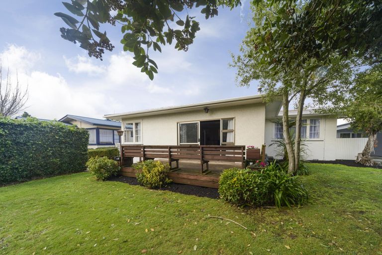 Photo of property in 5 Hartley Place, Awapuni, Palmerston North, 4412