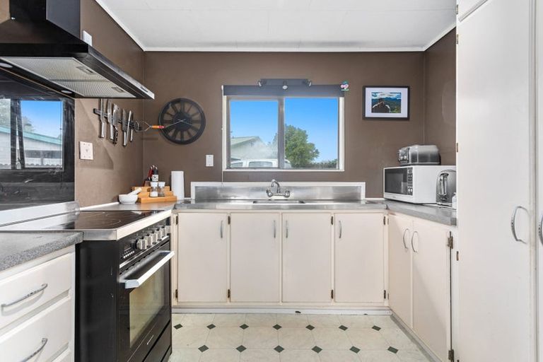 Photo of property in 28 Syme Crescent, Kawerau, 3127