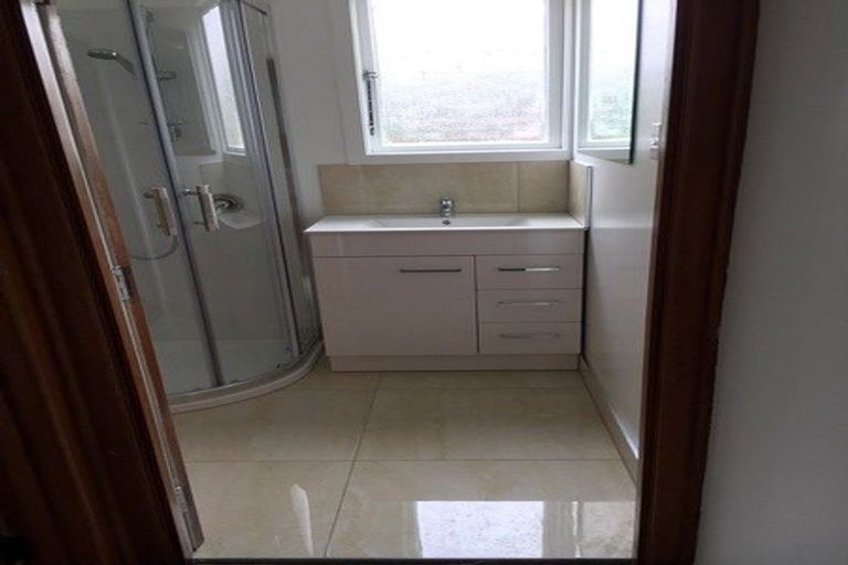 Photo of property in 105 Tidal Road, Mangere, Auckland, 2022